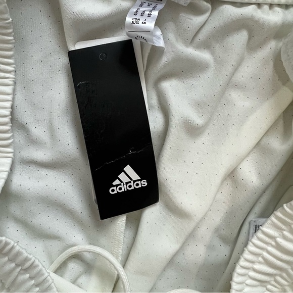 NWT Adidas Women’s Select Basketball Shorts Off White/Cream Size XL - Picture 6 of 9